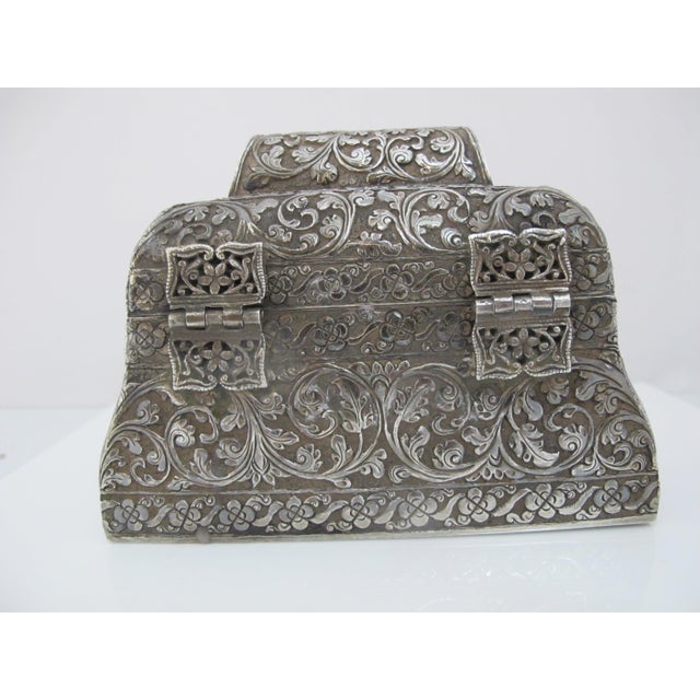 Antique Indian Silver Embossed Flower Scroll Hinged Lid Casket Chest Box For Sale - Image 4 of 11