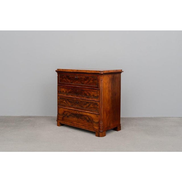 19th Century Biedermeier Chest of Drawers in Mahogany For Sale - Image 5 of 18