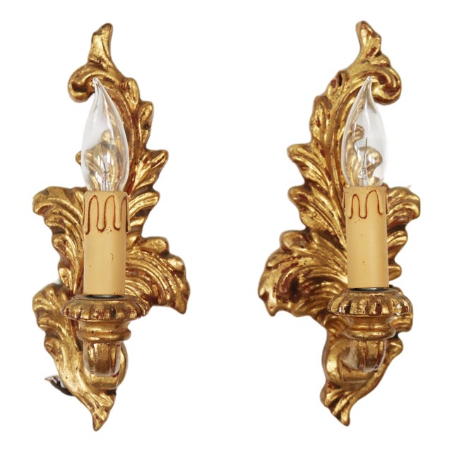 Florentine Hollywood Regency Style Carved Wall Lamps, Italy, 1960, Set of 2 For Sale
