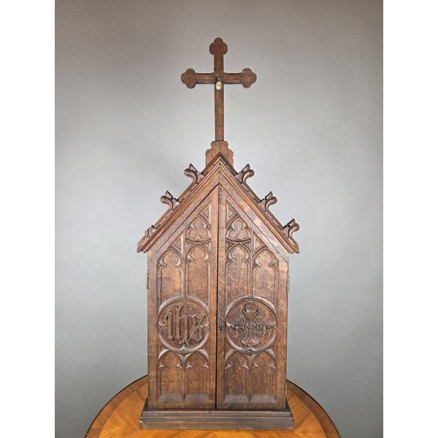 Brown Neo-Gothic Tabernacle in Carved Oak, 1900s For Sale - Image 8 of 8