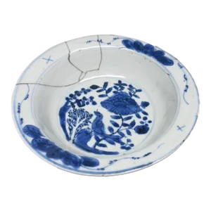 Kintsugi'd 17th Century Chinese Ko-Sometsuke Porcelain Blue and White Bowl