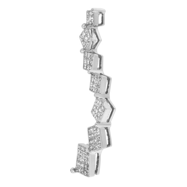 Contemporary 10K White Gold 1 cttw Diamond Snake Curved Pendant Necklace (H-I, I1-I2) For Sale - Image 3 of 4