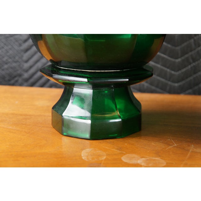 Currey & Company 2 Currey and Company Columbia Collection Emerald Green Faceted Glass Vases Pair For Sale - Image 4 of 8