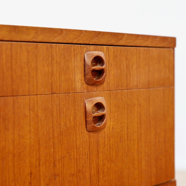 1960s Pair of Danish Modern Teak Nightstands For Sale - Image 9 of 11