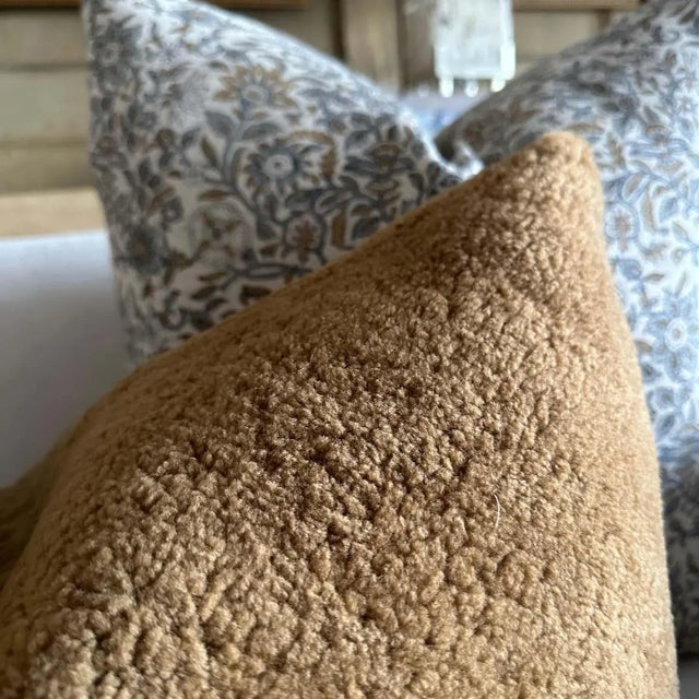 Not Yet Made - Made To Order Natural Shearling Lumbar Pillow in Cappuccino Color With Brass Zipper For Sale - Image 5 of 6