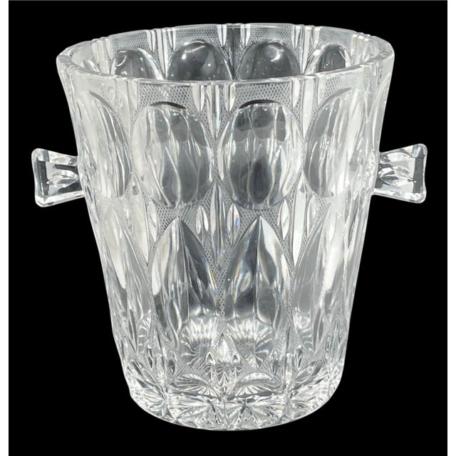 Add a beautiful touch of quality German cut crystal to your dining table or bar with this exquisite crystal glass ice...