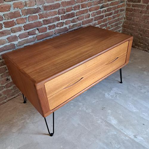 1960s Chest of Drawers in Teak, Denmark, 1960s For Sale - Image 5 of 7