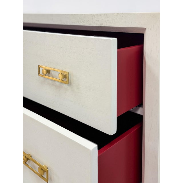 Coastal Mitchell Gold Bob Williams White Dresser, Brass Handles, 8 Drawer For Sale - Image 10 of 13