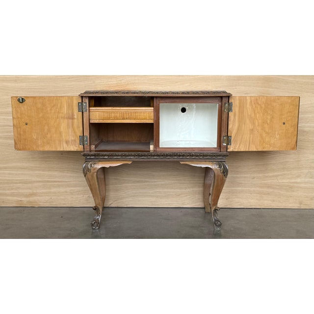 Early 20th Century Italian Bedside Tables in Light Oak with two doors, A Pair For Sale - Image 13 of 18