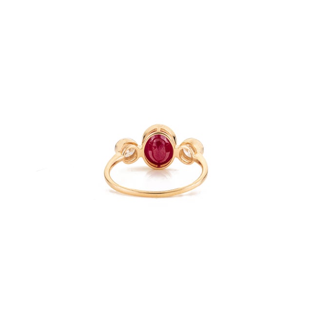 Early 21st Century 2.83 Ct Mozambique Oval Ruby & Diamond Three Stone Ring in 14k Yellow Gold Size 5 For Sale - Image 5 of 14
