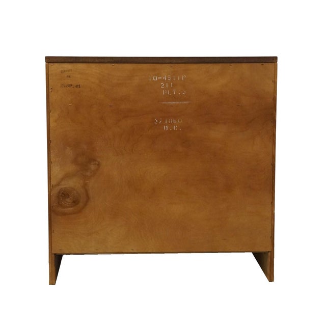 Late 20th Century Ethan Allen Heirloom Nutmeg Maple CRP Custom Room Plan 30" Shutter Door Cabinet 10-4511p For Sale - Image 5 of 14