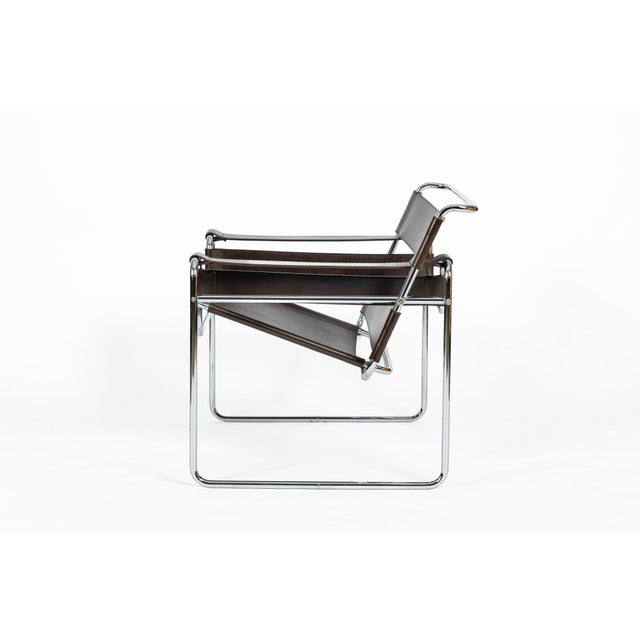 Mid Century Brown Wassily Chair by Marcel Breuer for Stendig 1960s, 2 Available For Sale - Image 9 of 17