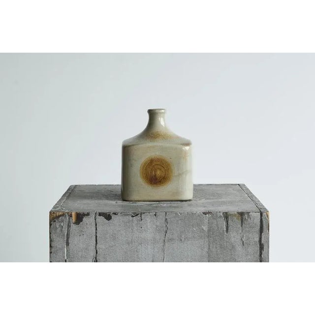 Mid-Century Modern Wood Imprint Studio Pottery Vase, 1940s For Sale - Image 4 of 9