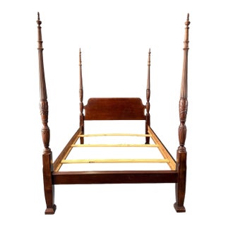 Vintage Banded Mahogany Queen Size Rice Carved Poster Bed For Sale