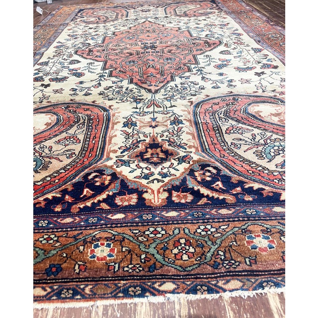 Antique Persian Sarouk Feraghan Rug For Sale In Chicago - Image 6 of 9