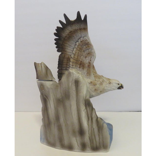 1970s 1977 Limited Edition White Falcon Kentucky Straight Bourbon Whiskey 750 ML For Sale - Image 5 of 10