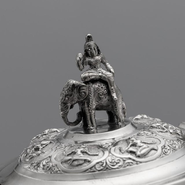 Silver Antique Indian Silver Tea Set from Bangalore, 1890, Set of 3 For Sale - Image 8 of 18