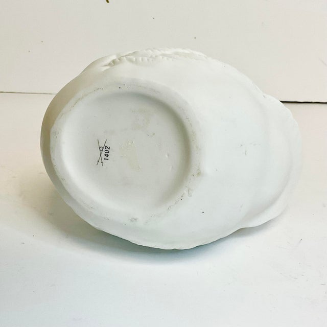 Vintage Coastal Hollywood Regency Trompe L’Oeil Porcelain Swan Planter. For Sale - Image 9 of 9