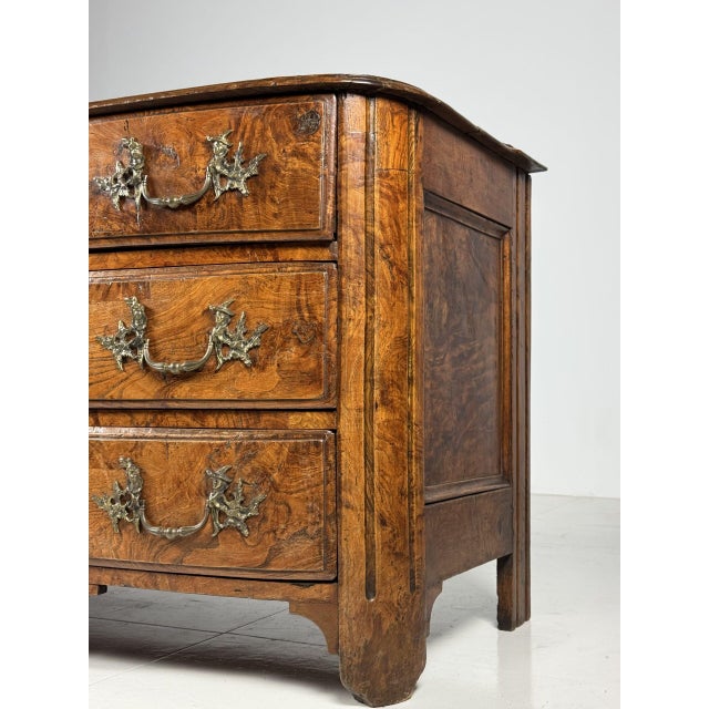 French Chest of Drawers, 1700s For Sale - Image 15 of 18