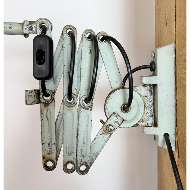 Industrial Green Scissor Wall Lamp from Elektroinstala, 1960s For Sale - Image 11 of 18