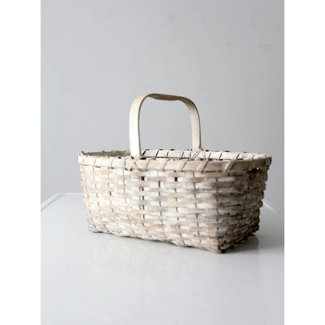 Farmhouse Vintage White Splint Weave Wicker Basket For Sale - Image 3 of 10