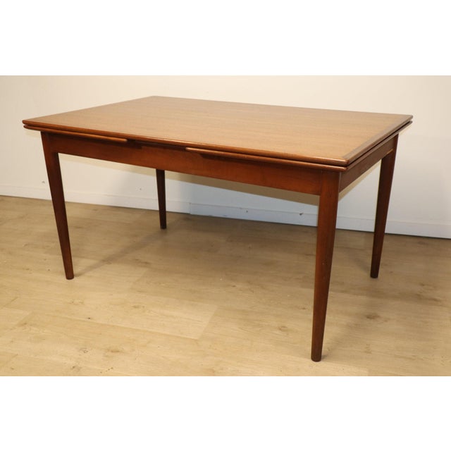 Wood Vintage Scandinavian Extendable Danish Teak Dining Table, 1960 For Sale - Image 7 of 18