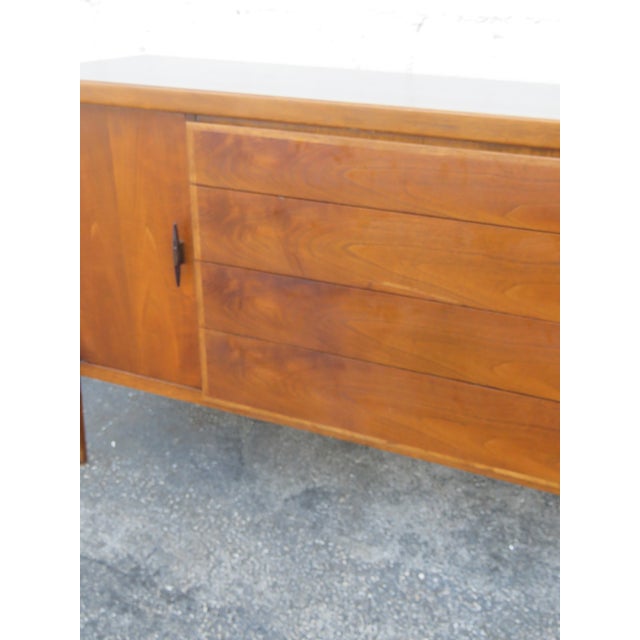 Brown Century Mid Century Modern Long Credenza Sideboard Media Console 6299 For Sale - Image 8 of 18