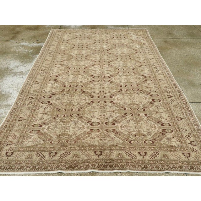 Galerie Shabab Collection Mid-20th Century Turkish Sivas Rug For Sale - Image 4 of 10