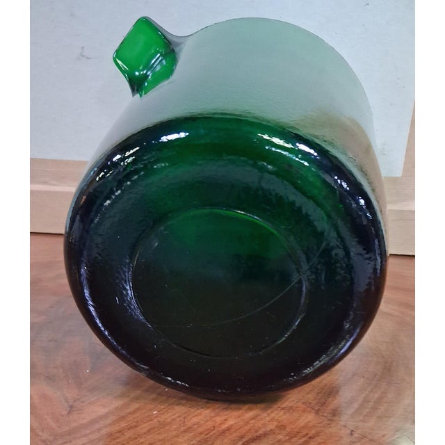 20th Century Anemones Champagne Bucket in Green Glass by Perrier-Jouët, 1970s For Sale - Image 3 of 7