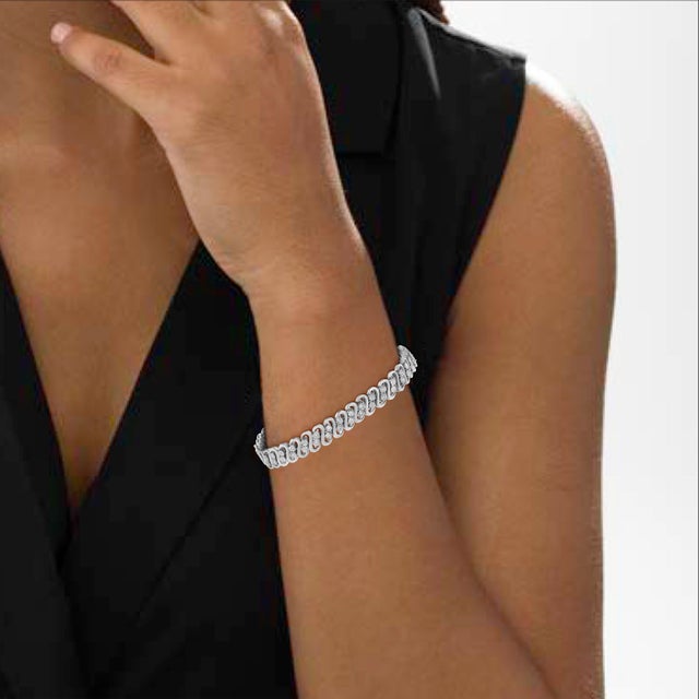 Early 21st Century .925 Sterling Silver 1/4 cttw Round-Cut Diamond Double Row Wrapped S-Link Bracelet (I-J Color, I2-I3 Clarity) - Size 7.25" For Sale - Image 5 of 6