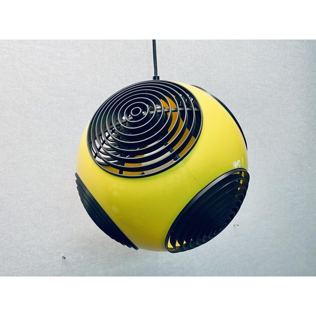 1970s Vintage Ufo Ceiling Lamp in Yellow Plastic and the Black Grids from Massive Lighting, 1970s For Sale - Image 5 of 18