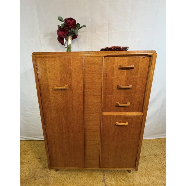 1950s Mid-Century Oak Compactum Gentleman's Wardrobe from G-Plan E. Gomme, 1950-1960 For Sale - Image 5 of 15