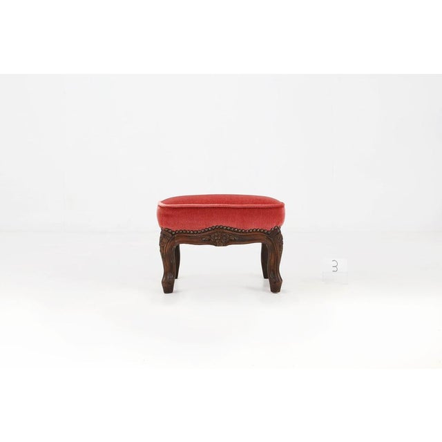 Baroque Baroque Ottoman in Carved Wood with Coral Velvet Upholstery, 1950s For Sale - Image 3 of 5
