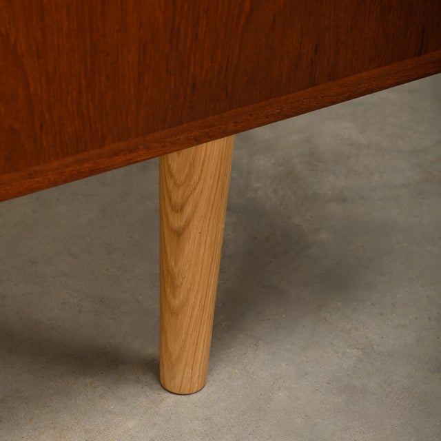 Small Sideboard in Teak and Oak by Børge Mogensen for Søborg Møbelfabrik, 1950s For Sale - Image 13 of 16