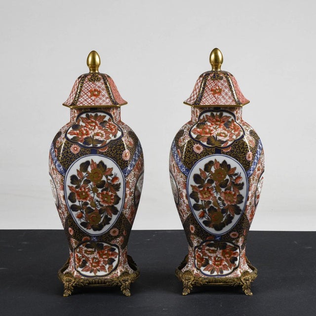 Chinese Ceramic Potiche Vases with Metal Bases, 1990, Set of 2 For Sale - Image 9 of 10