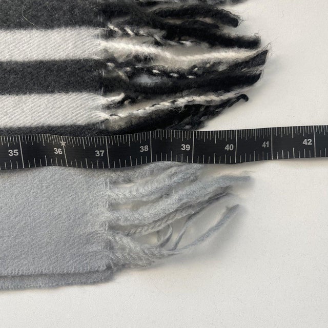 Burberry Grey Plaid 100% Cashmere Scarf For Sale - Image 6 of 9