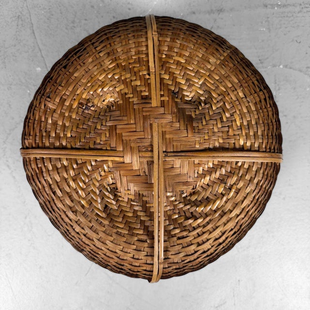Shōwa Japanese Bamboo Baskets, 1950, Set of 2 For Sale - Image 11 of 13