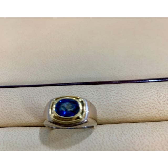 1 1/2 Ct Oval Natural Blue Sapphire Engagement Ring in 18 Karat Two-Tone Gold For Sale - Image 11 of 18