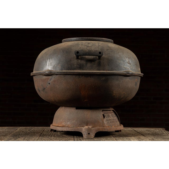 American Vintage Cast Iron "Cue-Grill" by Atlanta Stove Works For Sale - Image 3 of 9