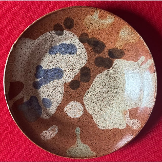 Mid-Century Art Pottery Plate in Abstract Blue and Brown Mottled Glaze For Sale - Image 4 of 10