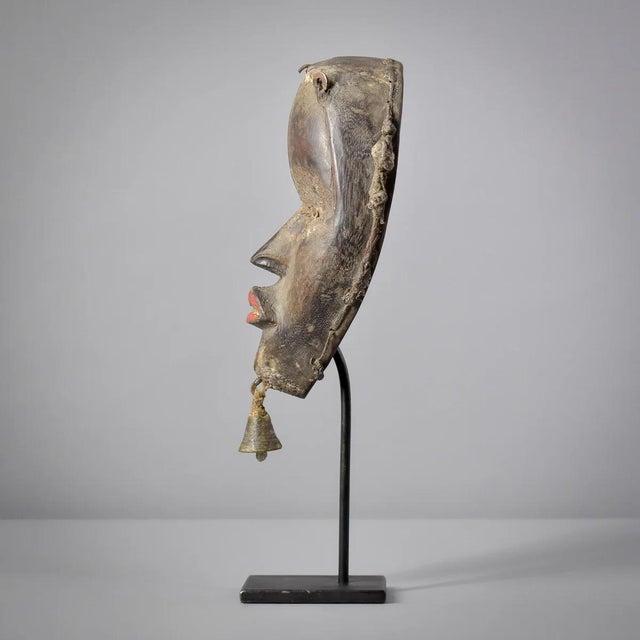 Wood Early 20th Century Dan Poro Ceremonial Mask With Bell For Sale - Image 7 of 12