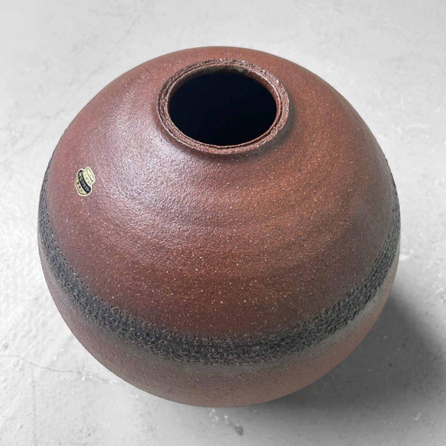 Black Mid-Century Shigaraki Ikebana Flower Vase, 1970s For Sale - Image 8 of 15