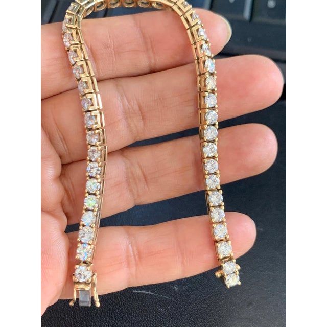 42 Round Diamond 25 Pointer Each Line Tennis Bracelet 14 Karat Gold 10 Carat For Sale - Image 11 of 18