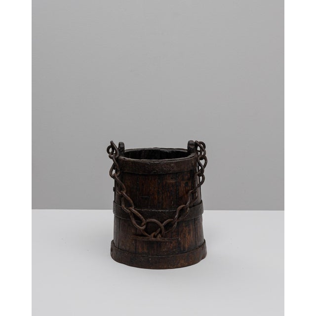 1800s French Primitive Wooden Bucket With Chain For Sale - Image 17 of 18