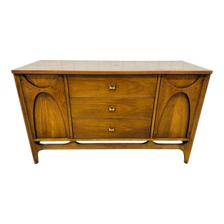 Mid-Century Modern Broyhill Brasilia Walnut Server For Sale