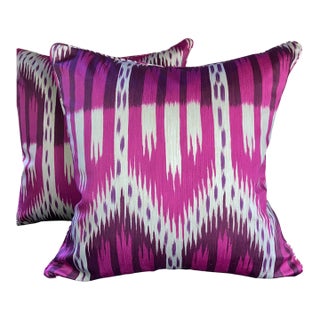 Pair of 20" Custom Pillows in Schumacher Bukhara Ikat Fuchsia, Pattern 176082 For Sale