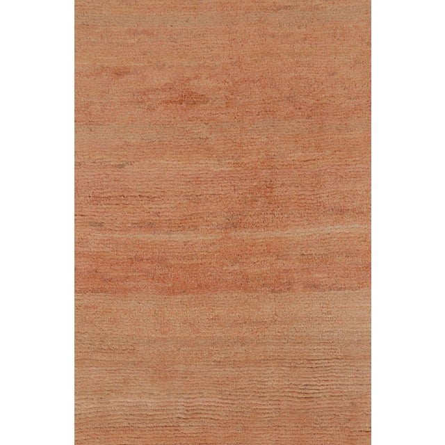 Rug & Kilim’s Contemporary Rug in Beige and Rust Tones For Sale In New York - Image 6 of 10