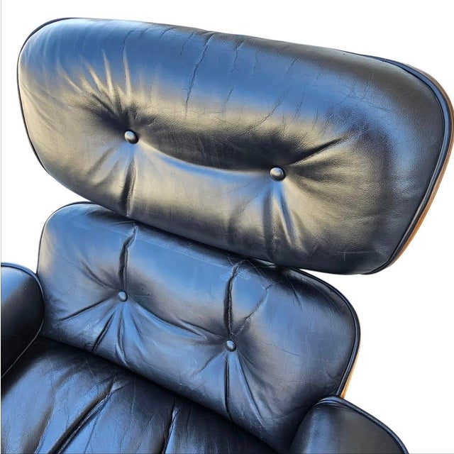 Wood 1970s Mid Century Eames Style Lounge Chair and Ottoman by Plycraft For Sale - Image 7 of 18