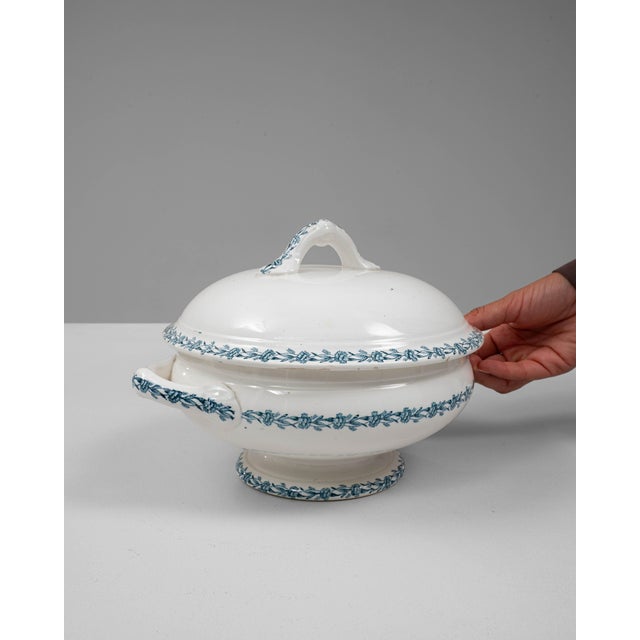 Mid 20th Century 20th Century Belgian Special Edition Porcelain Tureen With Lid For Sale - Image 5 of 18