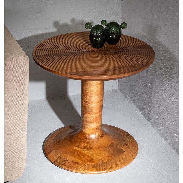 This key coffee table is an essential addition to any living space. Its stylish design and durable construction make it...